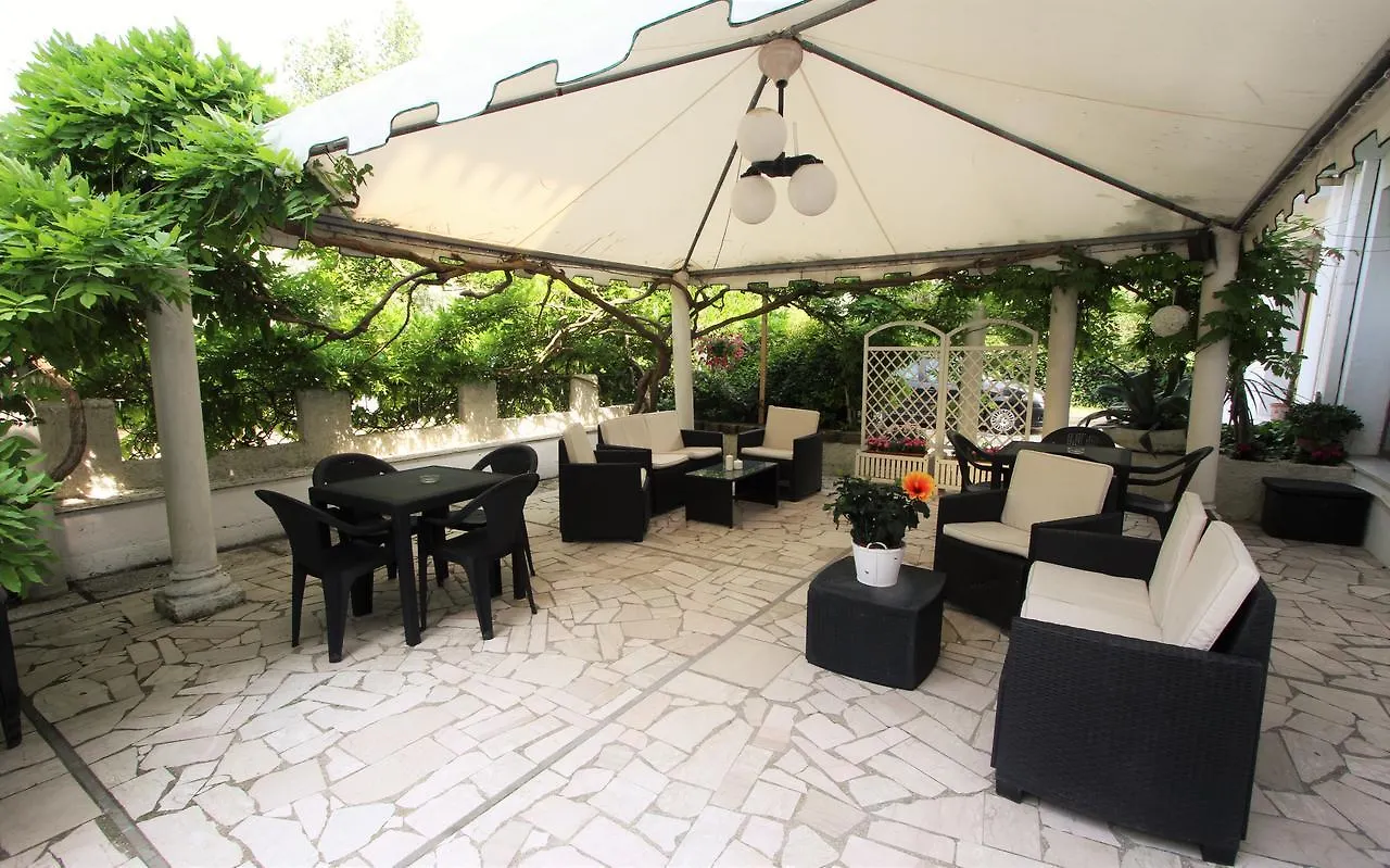 Hotel Capinera Riccione 2*,  Italie